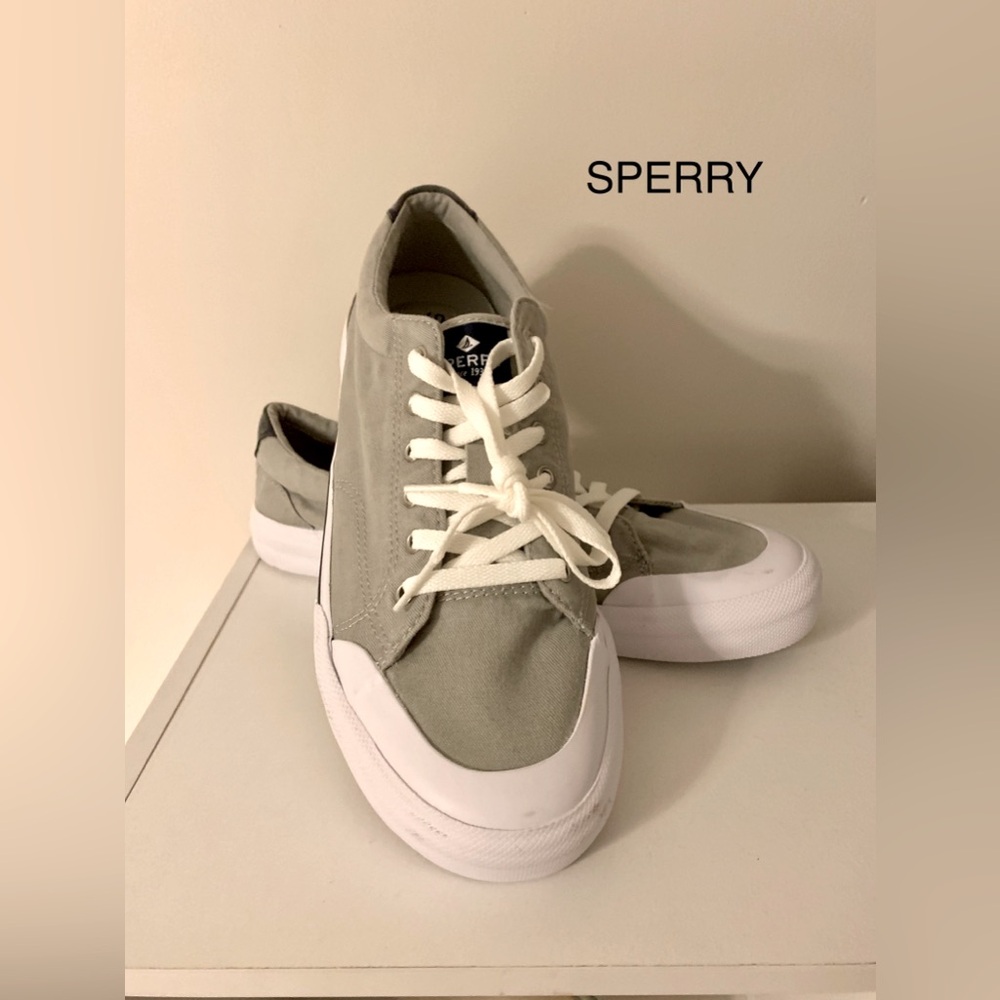 NWOT SPERRY "Striper" retro canvas sneaker
